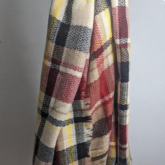 PLAID SCARF, red, navy blue, cream, Lulu's - Picture 4 of 4